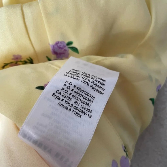 Aritzia Sunday Best Westley Pleated Short  Pastel Yellow/Orchid Size 8 - Picture 11 of 11